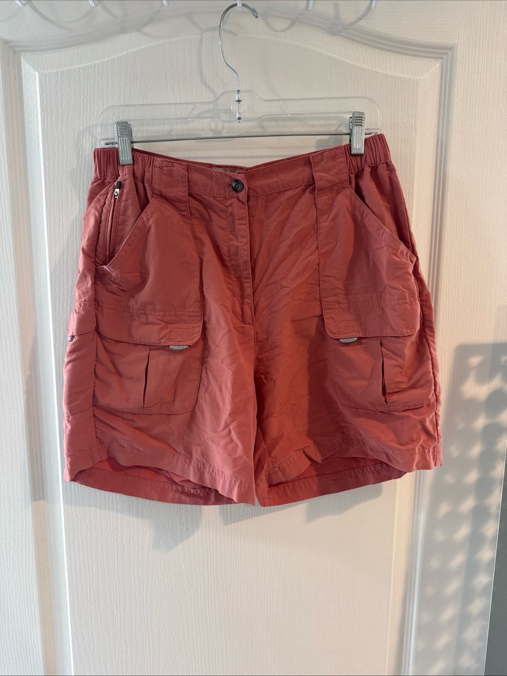 L.L. Bean Women's Cargo Shorts in Dusty Rose - Unbranded